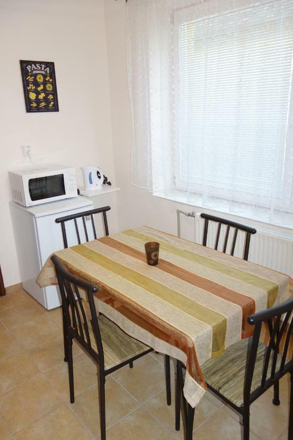 La Familia Apartment สตูโรโว ภายนอก รูปภาพ
